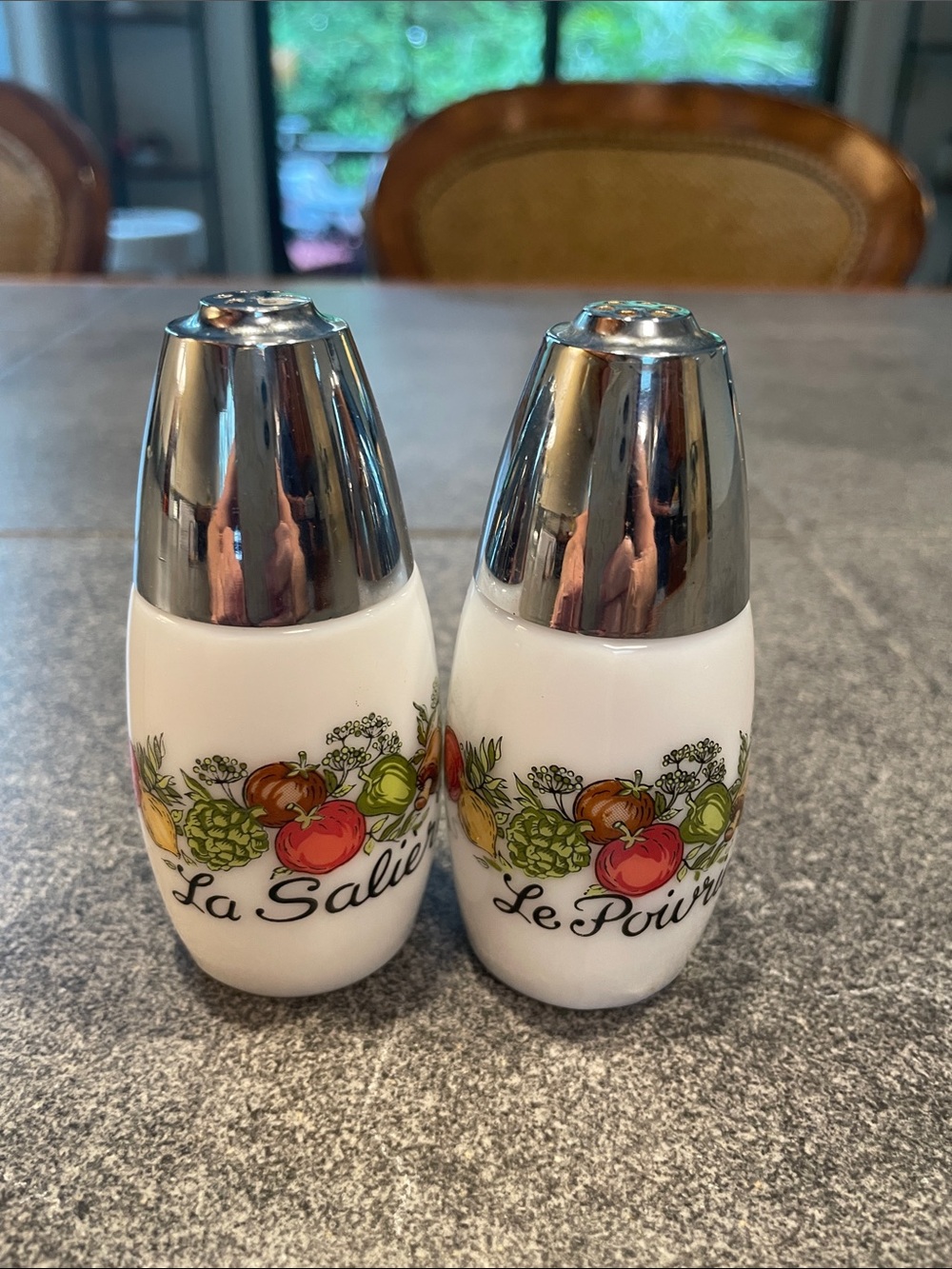 Vintage 1970's Gemco Milk Glass "Spice of Life" Salt and Pepper Shakers White - Picture 4 of 4
